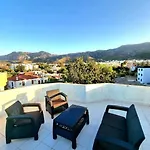 Gems's - Luxury 3 Bedroom Penthouse With Pool Apartment Karavas (Northern Cyprus)