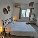 Gems's - Luxury 3 Bedroom Penthouse With Pool Apartment