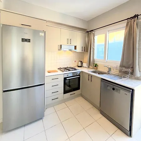 Gems's - Luxury 3 Bedroom Penthouse With Pool * Karavas (Northern Cyprus)