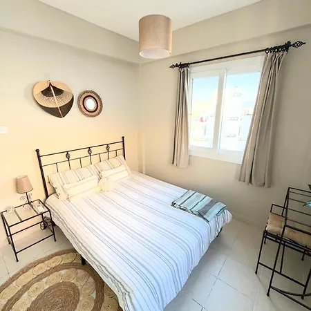 Gems's - Luxury 3 Bedroom Penthouse With Pool * Karavas (Northern Cyprus)